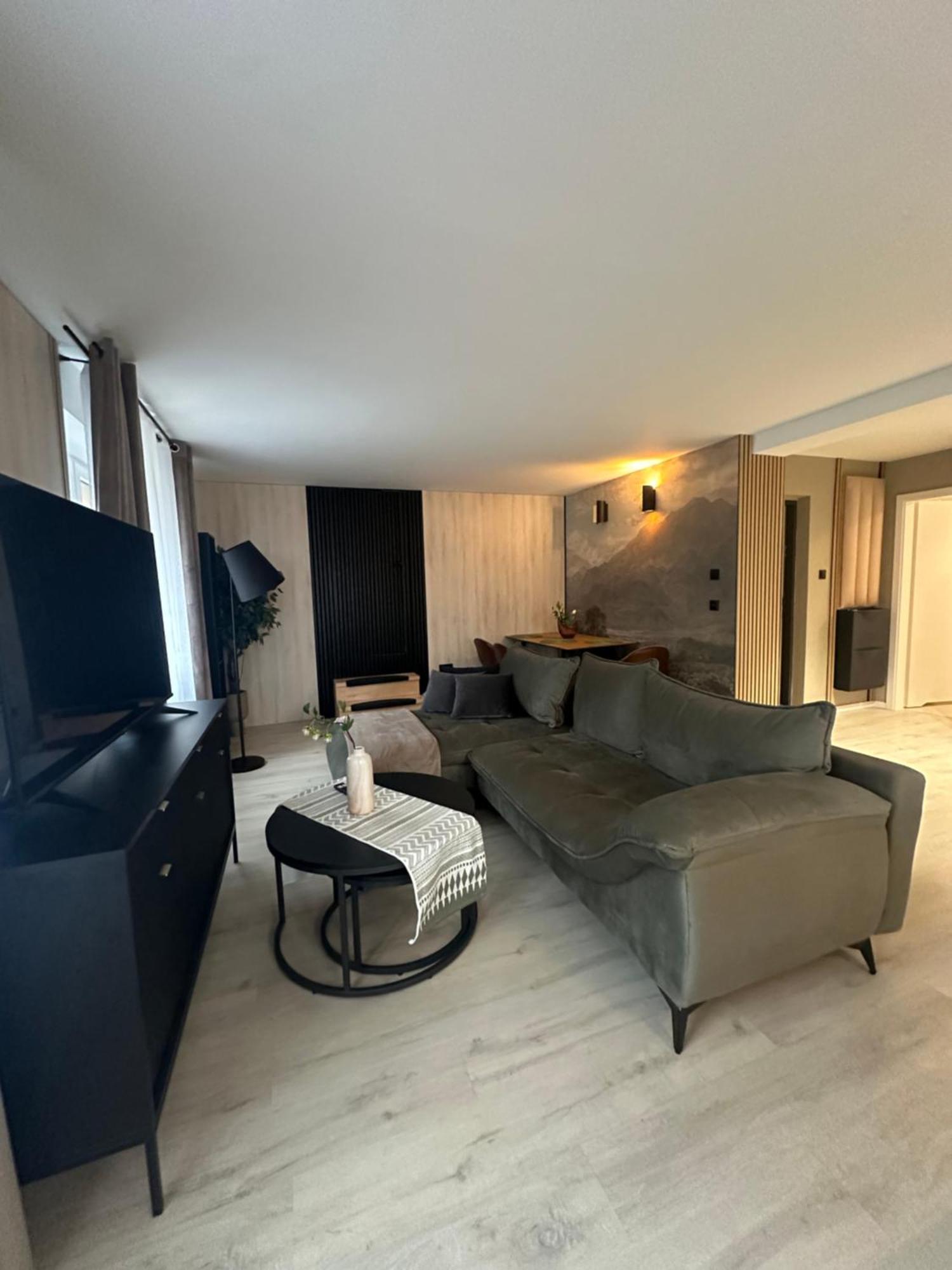 Zielona Gora Apartment *